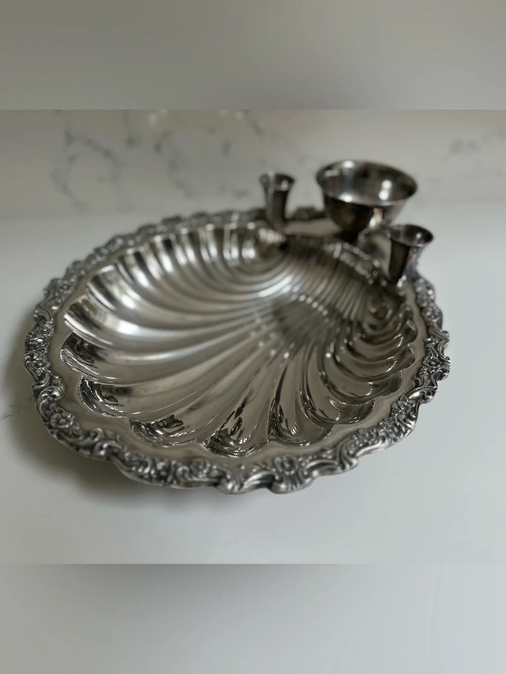 1940s Silver-Played Shell Serving Tray - Elegant Home Dining - vintage - Picture 1 of 14